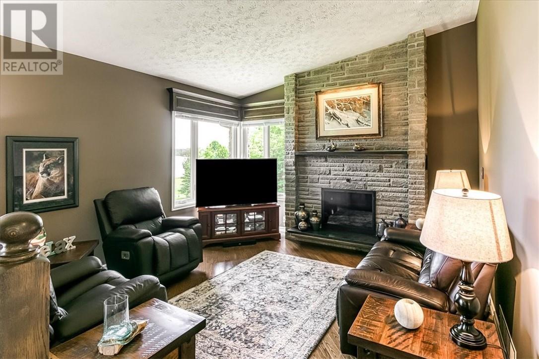 176 Wuorinen Road - 27