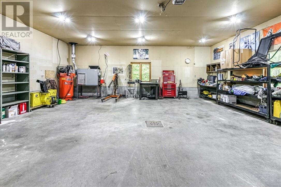 176 Wuorinen Road - 48