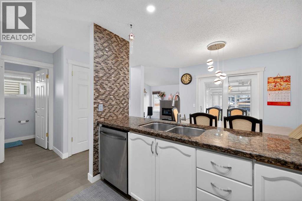 35 Erin Green Place SE - 14