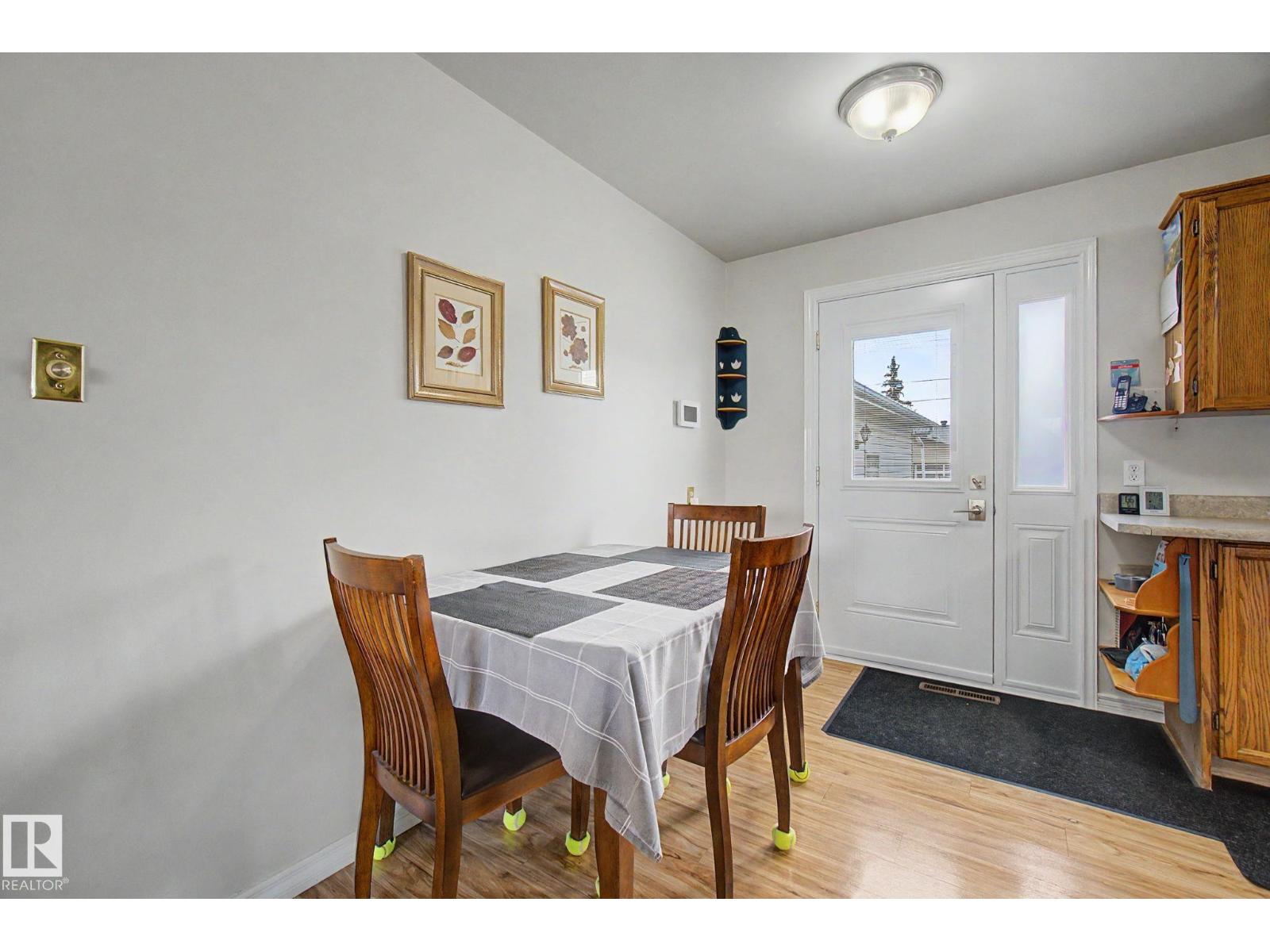 16727 80 AV NW - 10