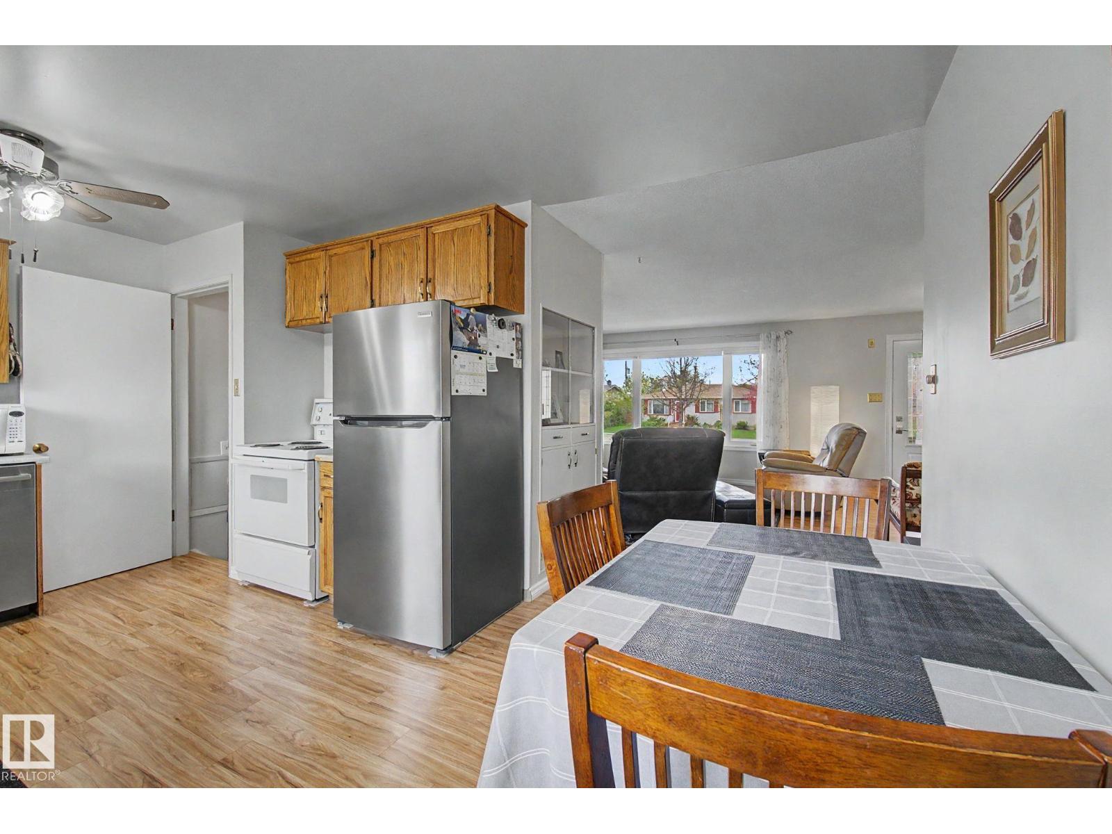 16727 80 AV NW - 11