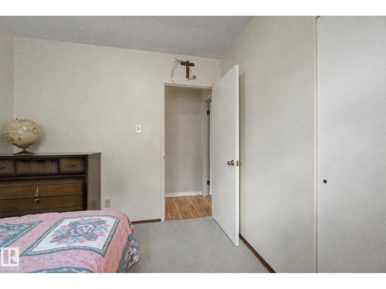 16727 80 AV NW - 24