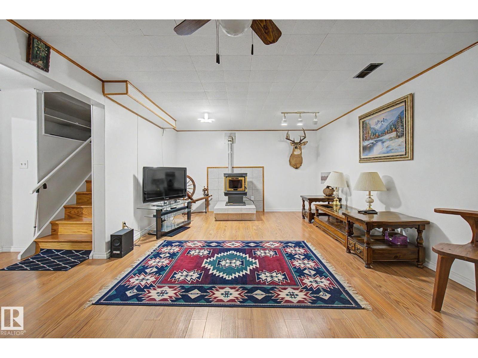16727 80 AV NW - 30