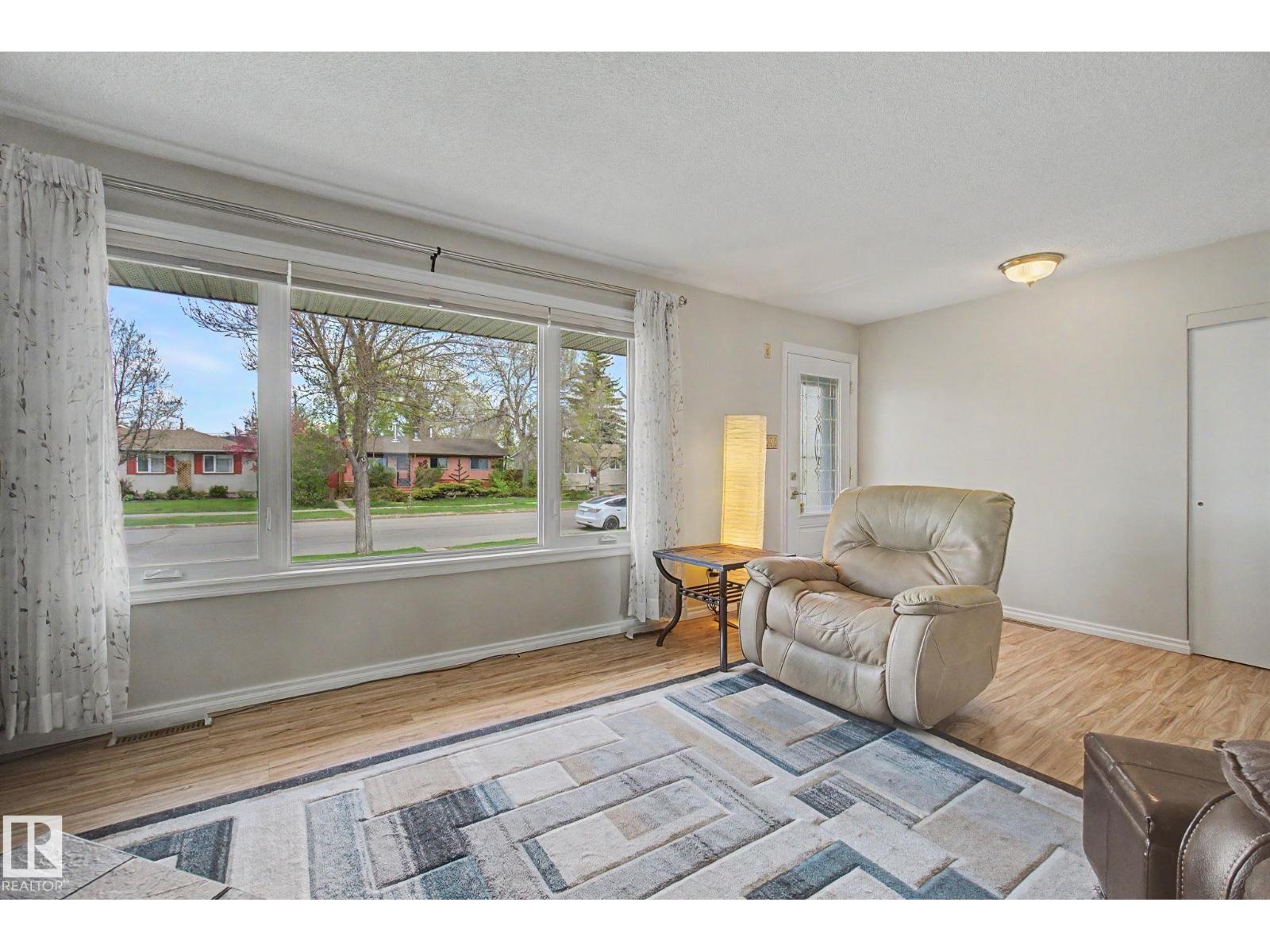16727 80 AV NW - 5