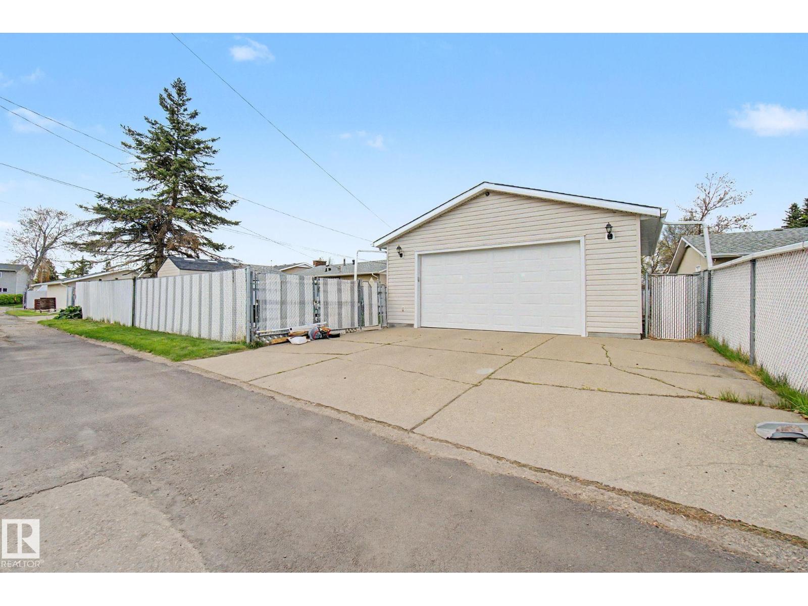 16727 80 AV NW - 50