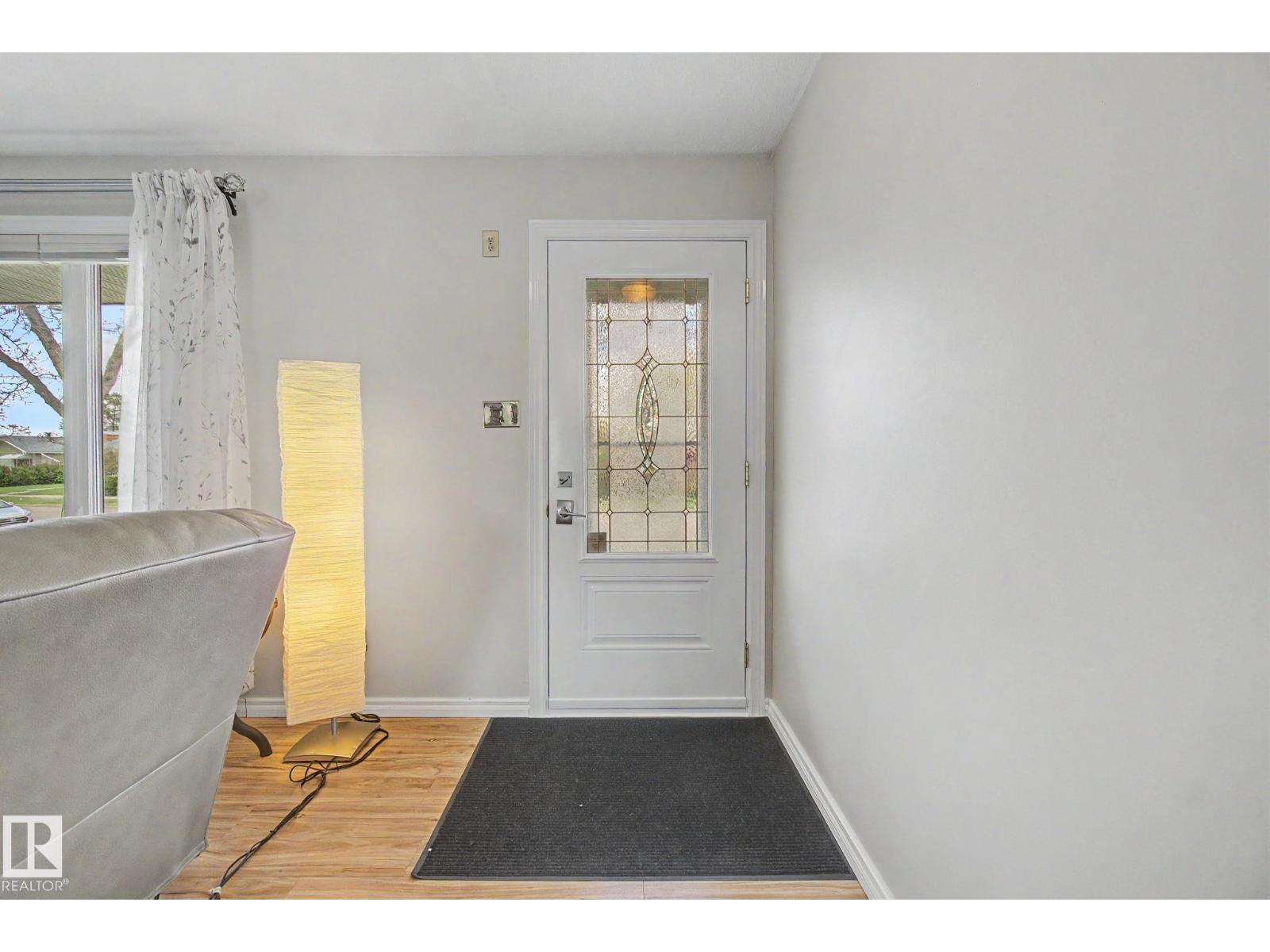 16727 80 AV NW - 8