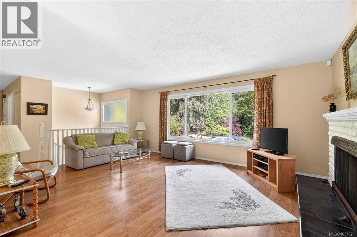 5996 Malabar Rd, Port Alberni