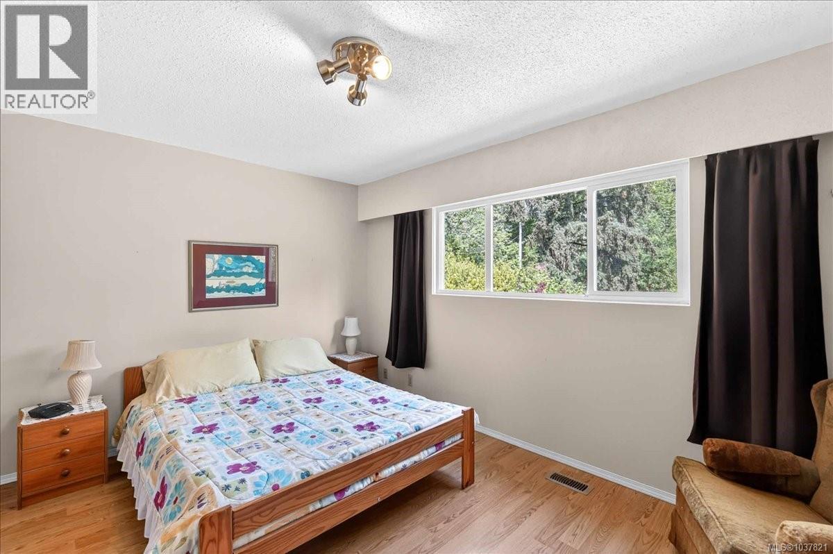 5996 Malabar Rd, Port Alberni