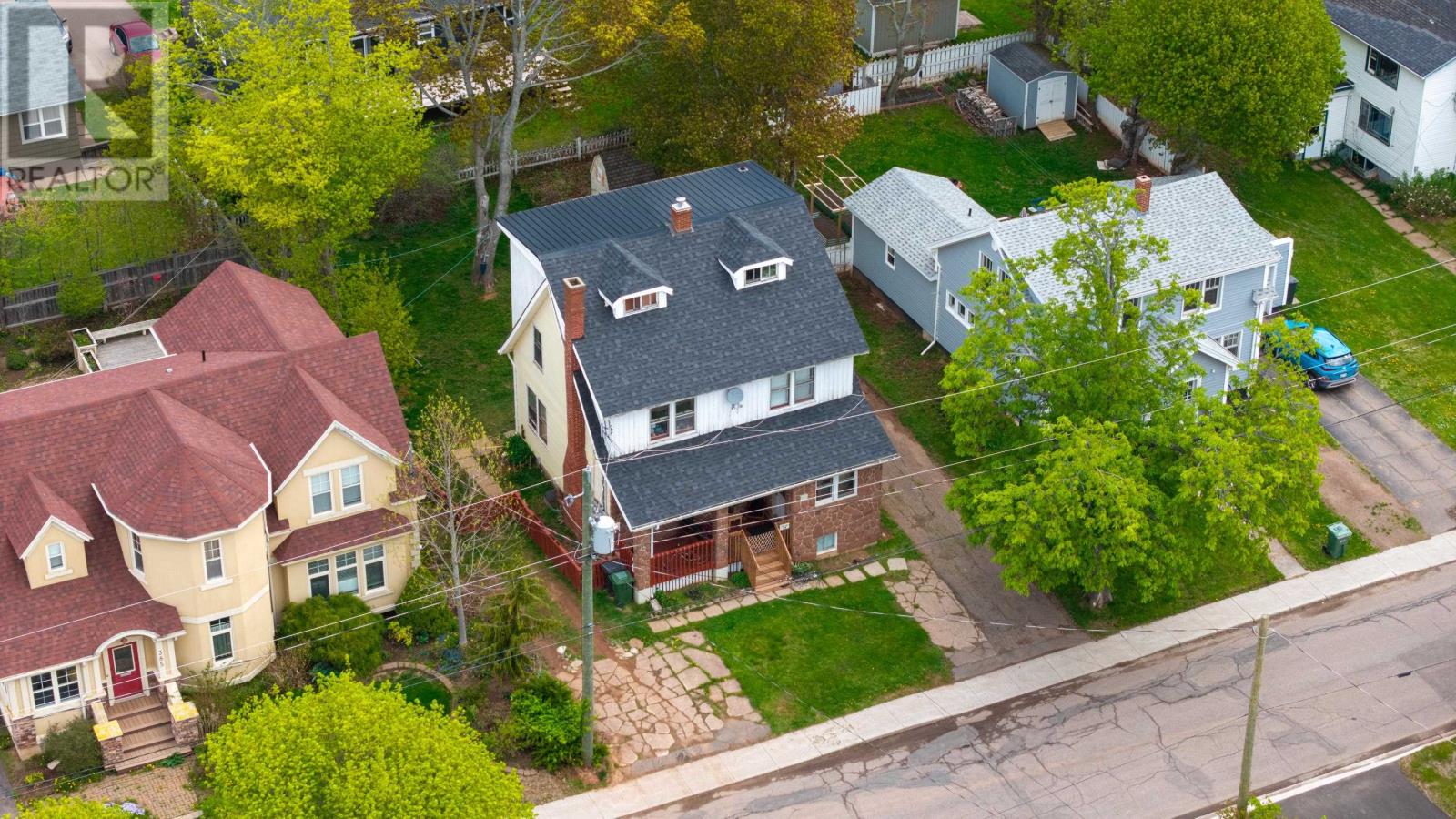 379 Oak Avenue - 2
