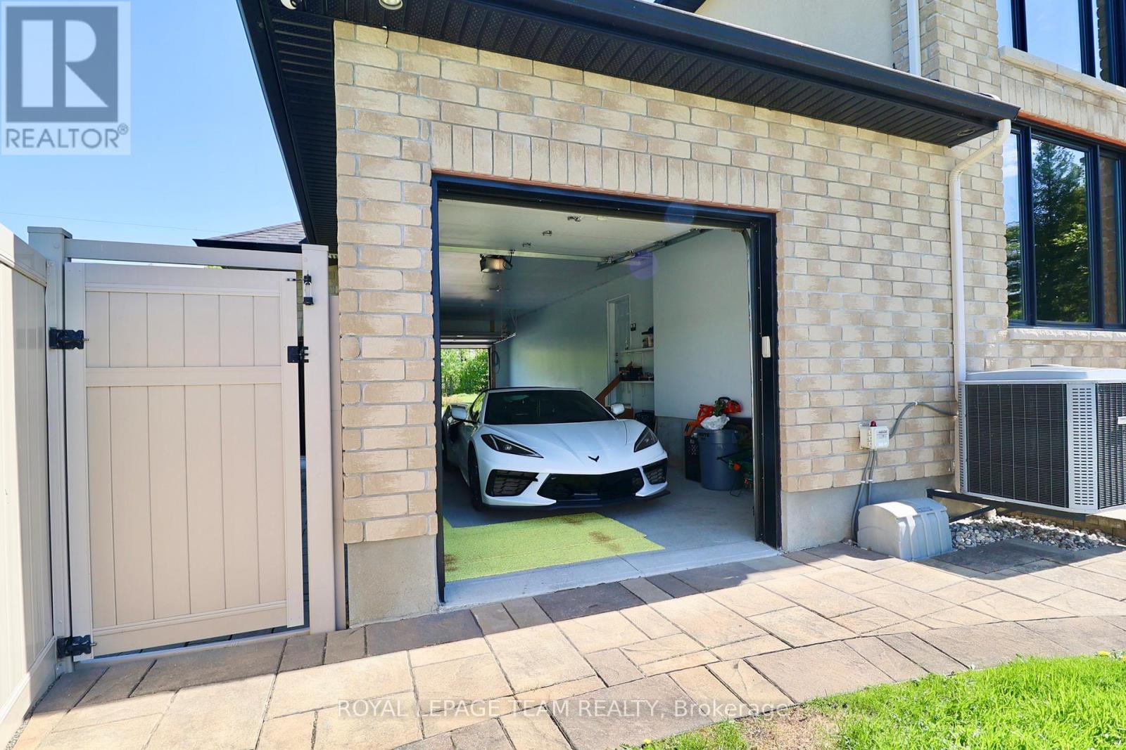 1419 BALMORAL DRIVE - 48