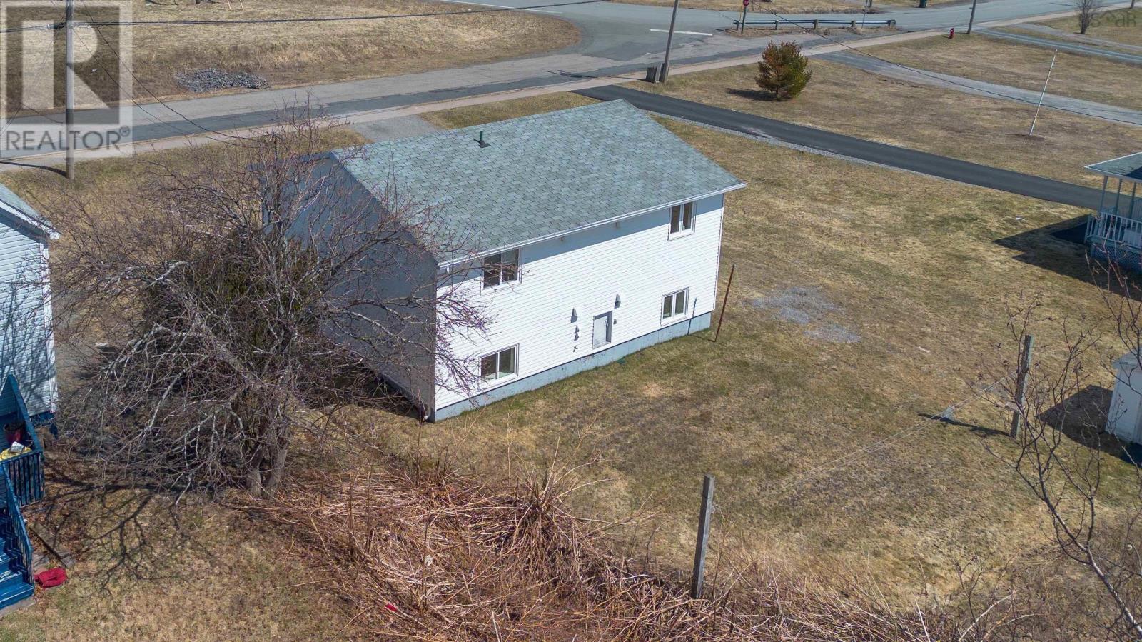 10-12 Wilson Court - 5