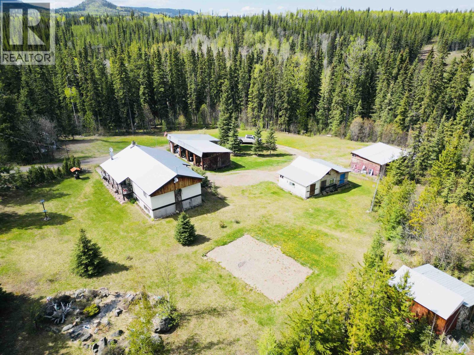 2040 BEACH Road, Burns Lake