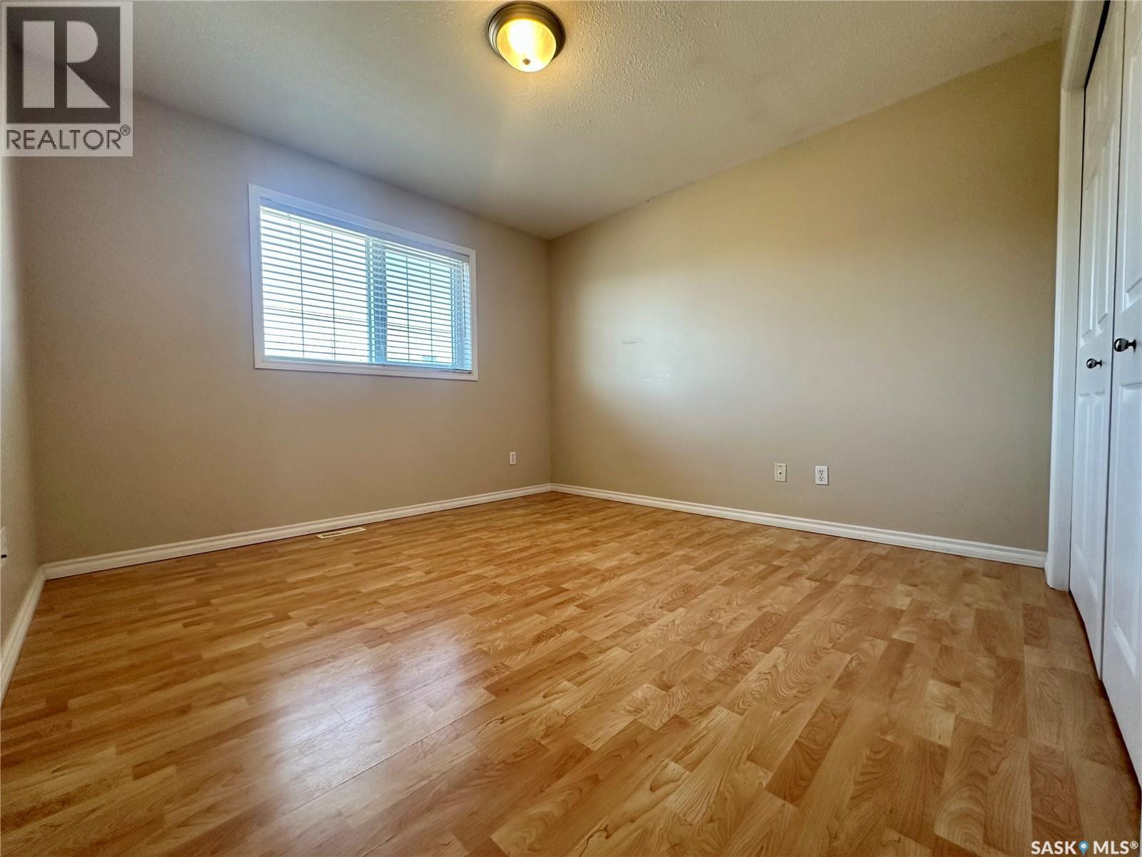 #38 103 BANYAN CRESCENT - 11