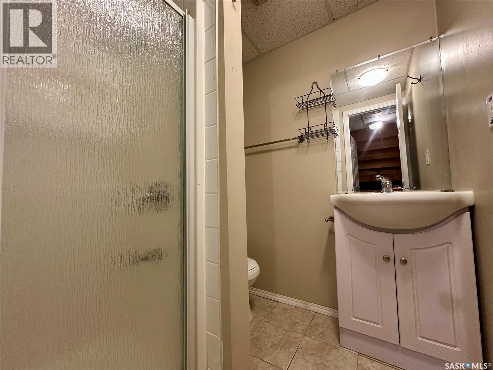 #38 103 BANYAN CRESCENT - 19