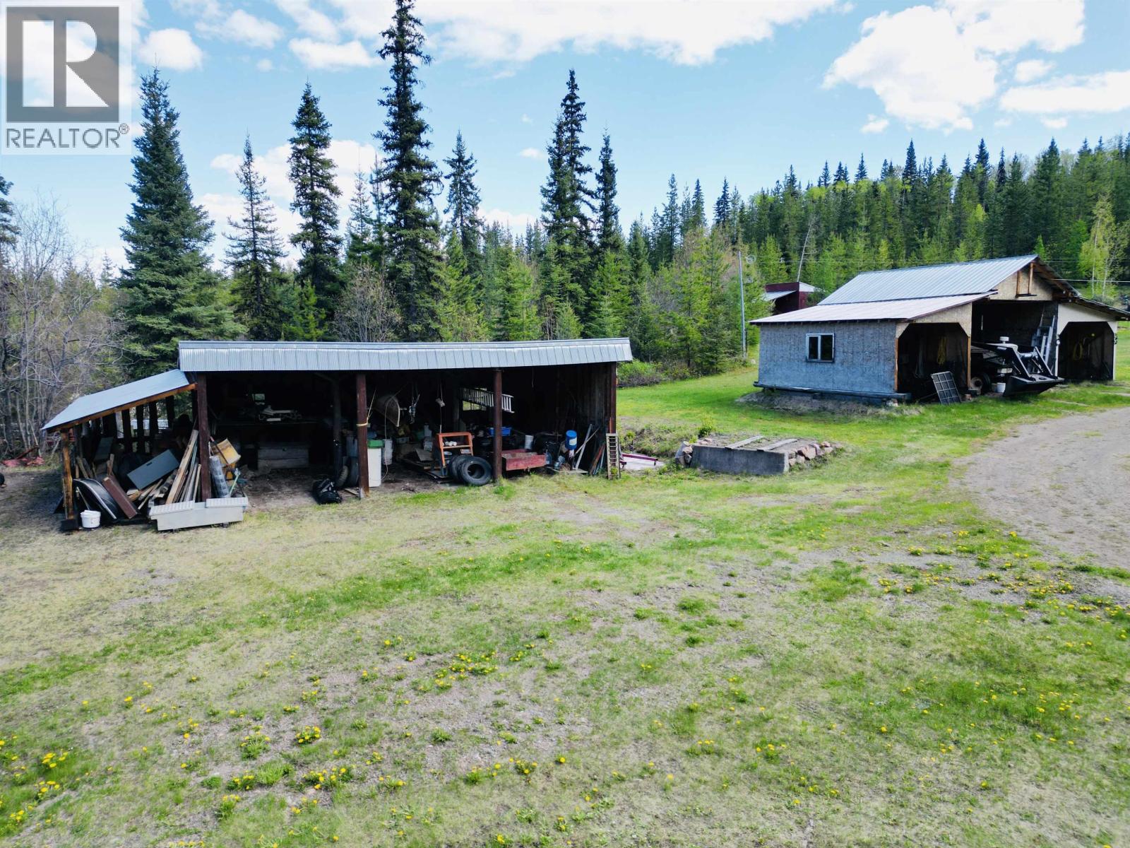 2040 BEACH Road, Burns Lake