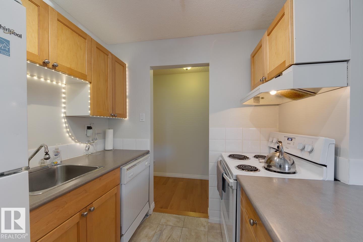 #102 11217 103 AV NW - 13