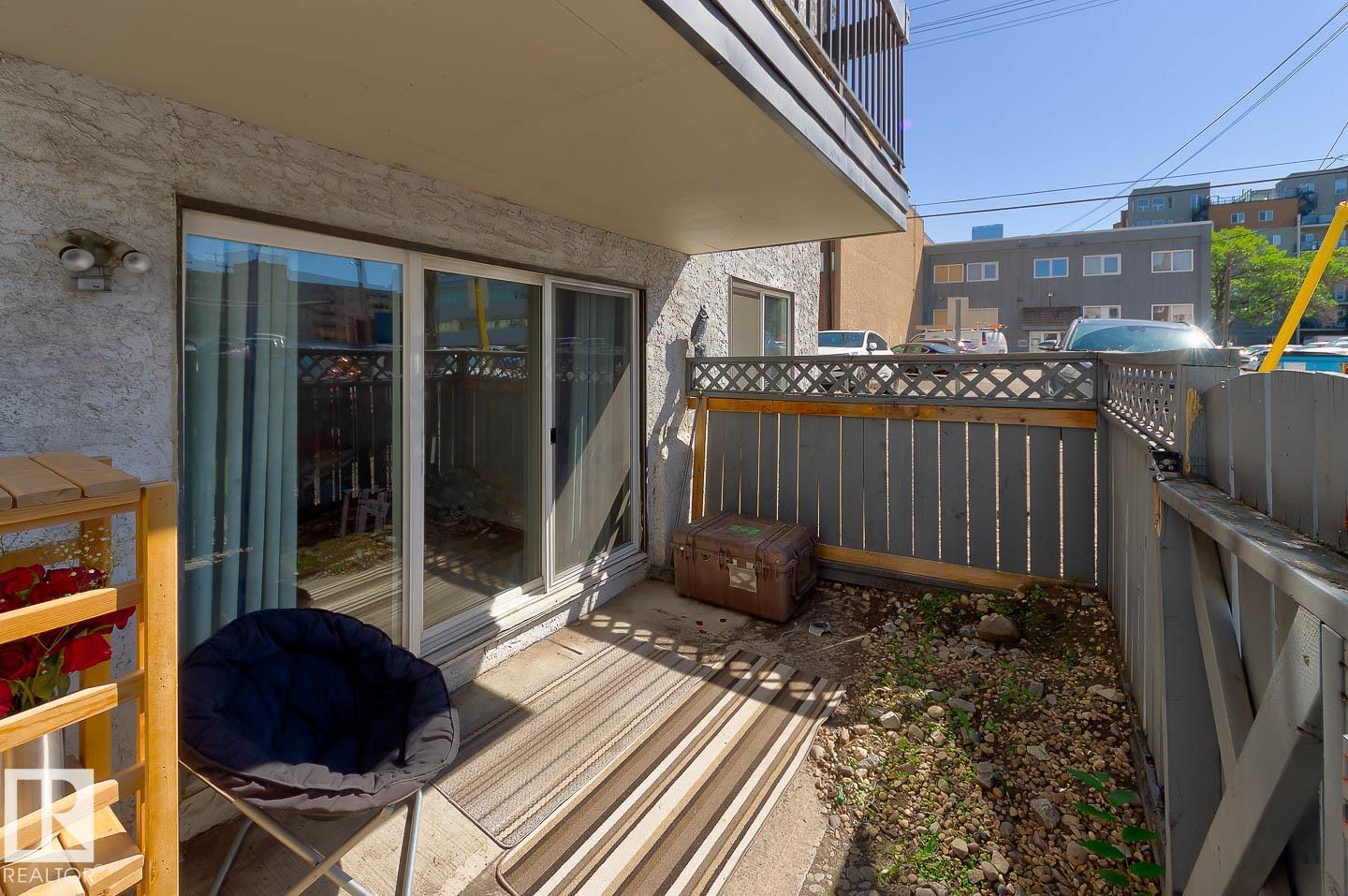 #102 11217 103 AV NW - 25