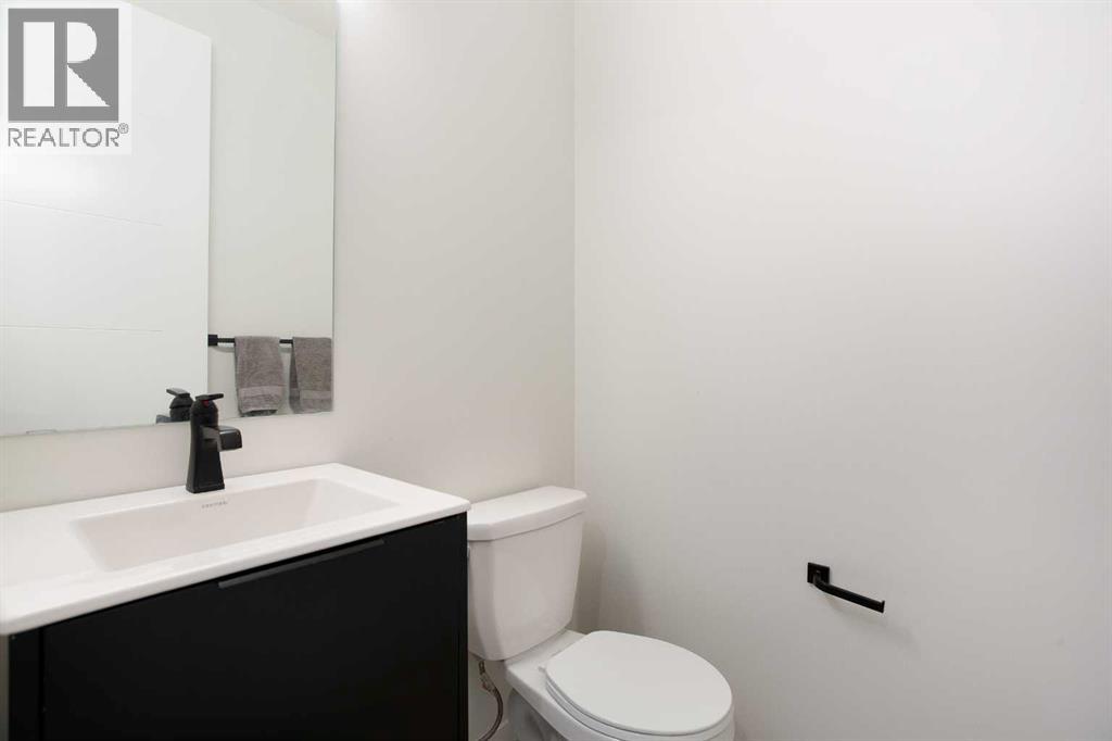 206 Rowley Way NW - 23