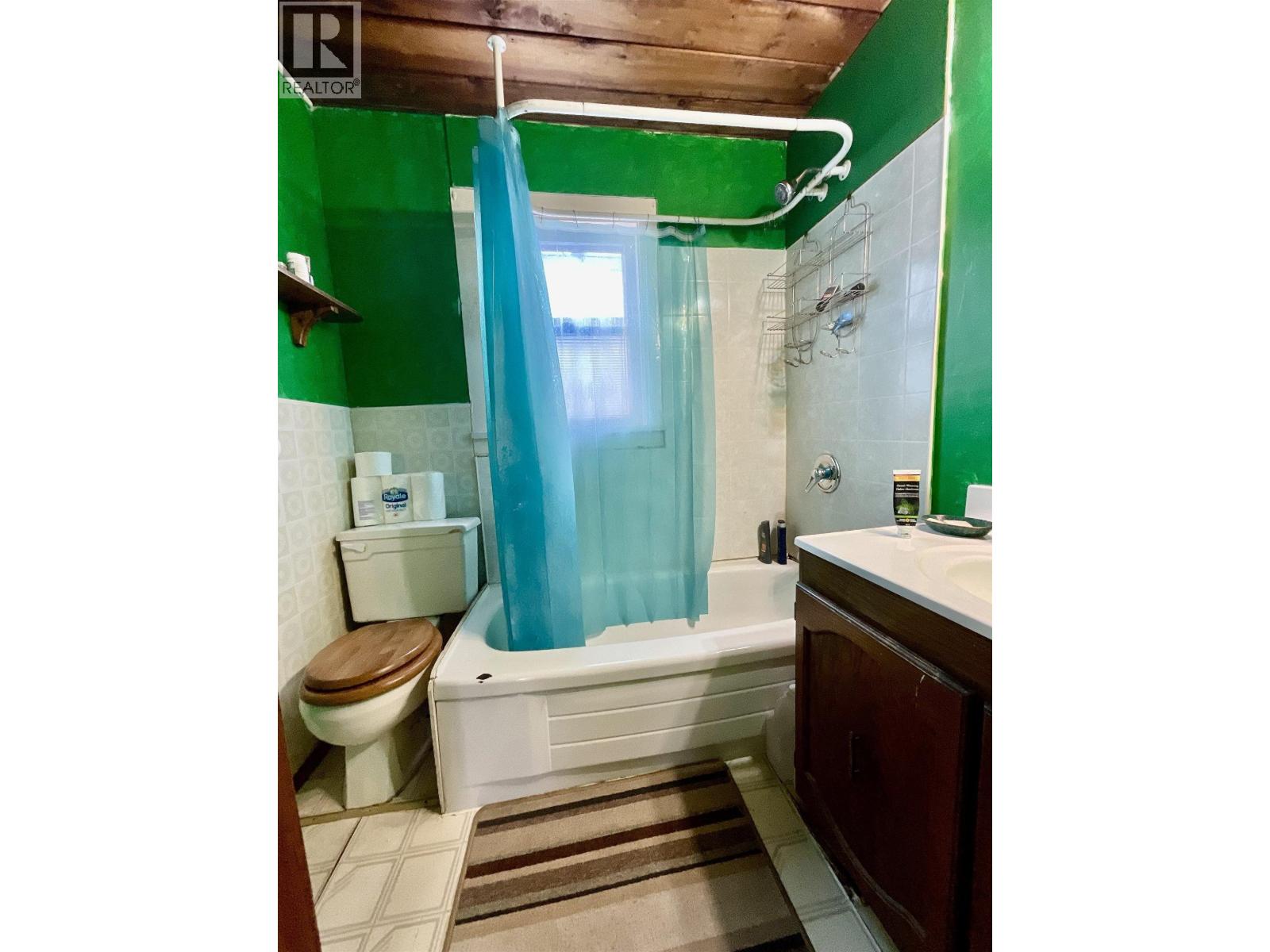 4365 MILDRED AVENUE - 9