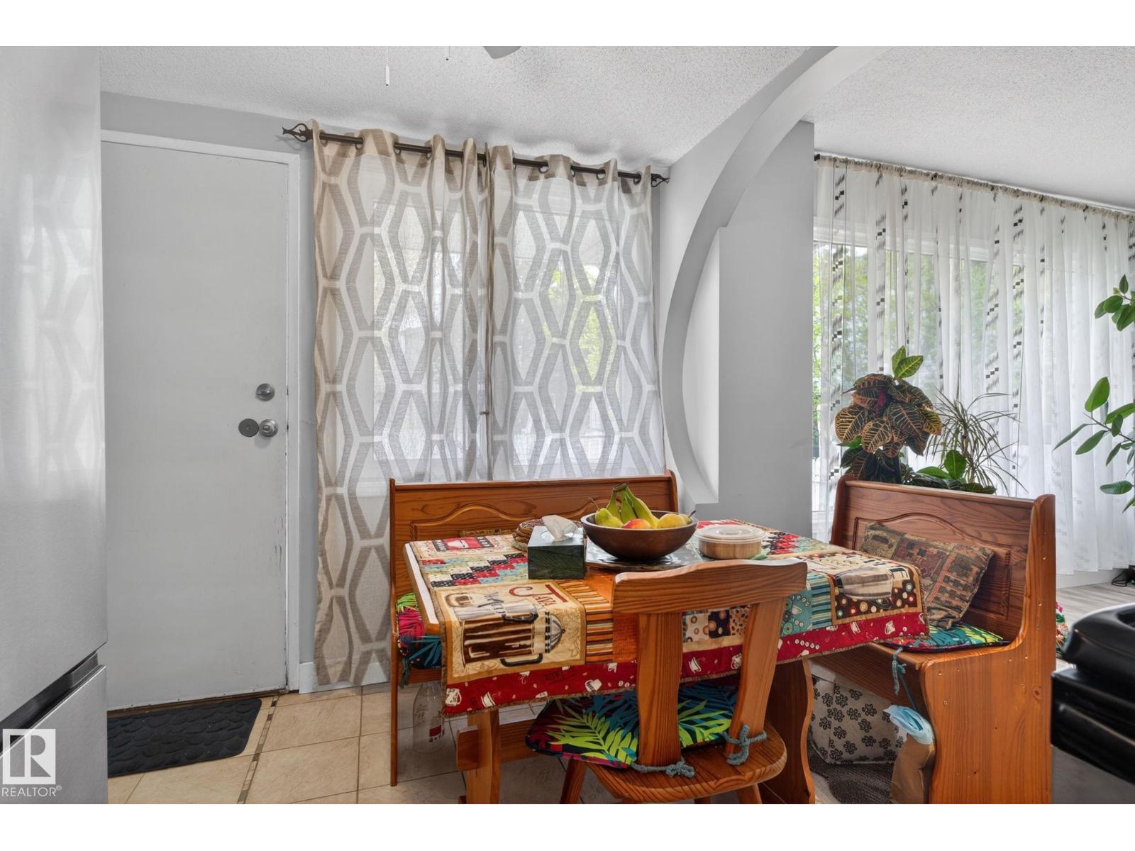 66 AMBERLY CT NW - 11