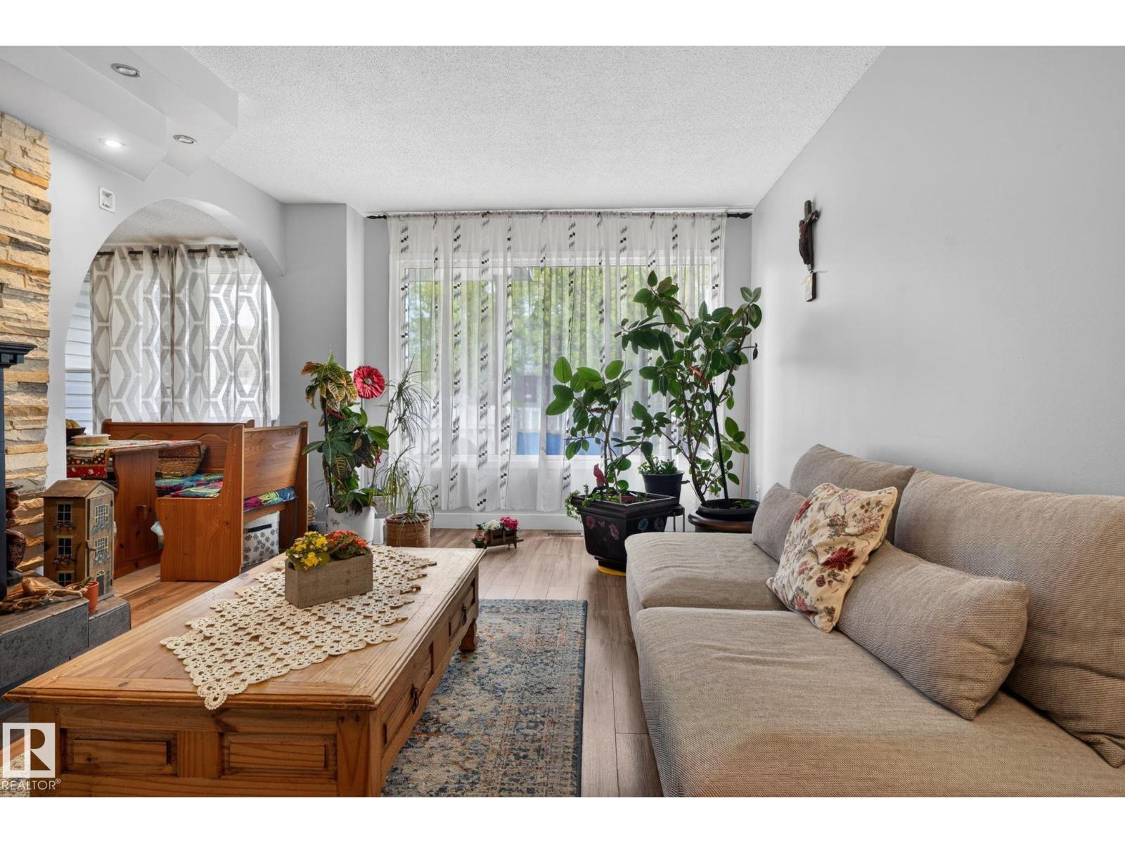 66 AMBERLY CT NW - 12
