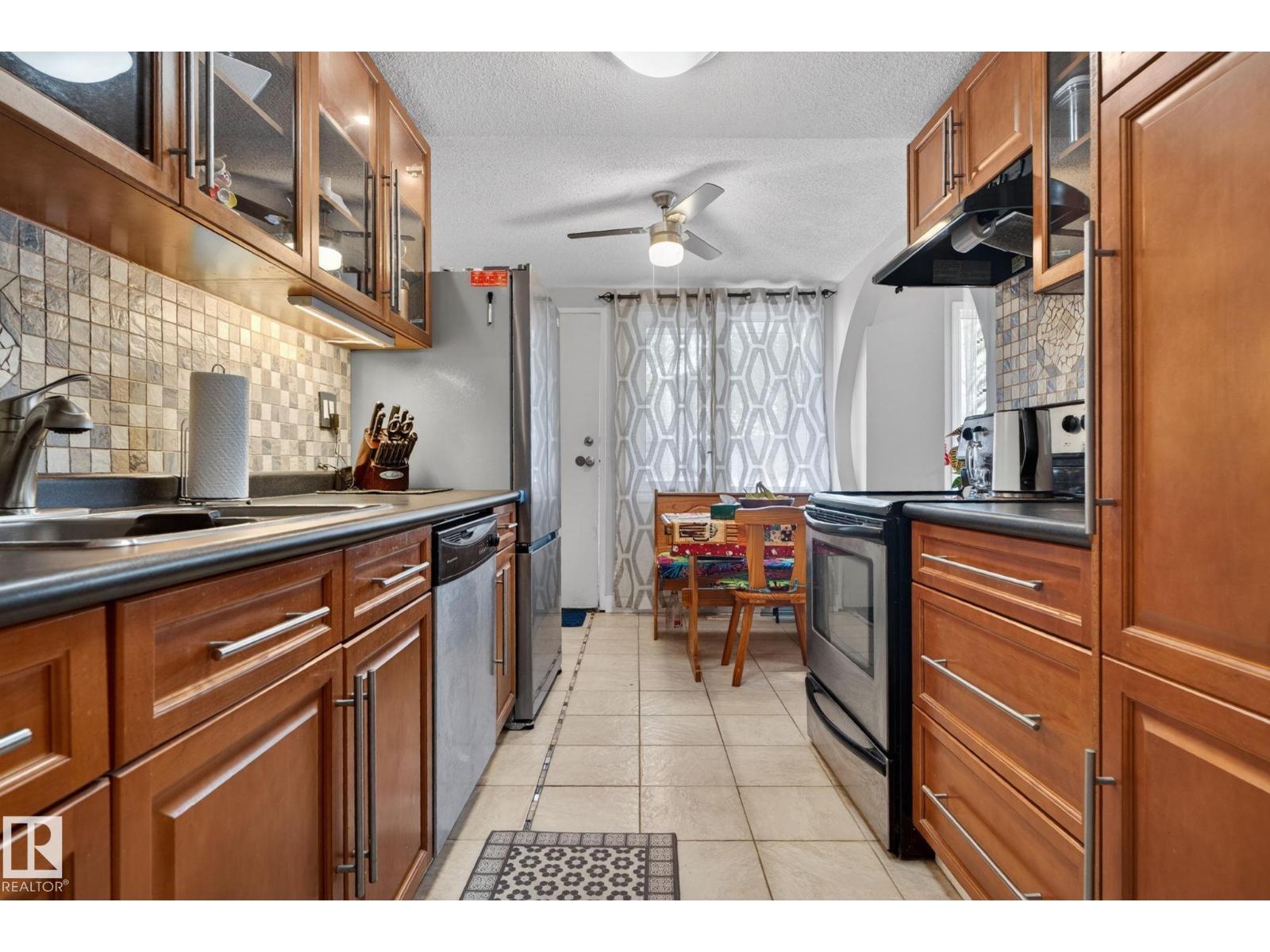 66 AMBERLY CT NW - 6
