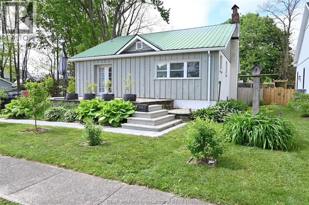 282 Victoria STREET - 1