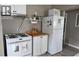 Kitchen/Dining room - 282 Victoria Street, Highgate, ON N0P1T0 Photo 8