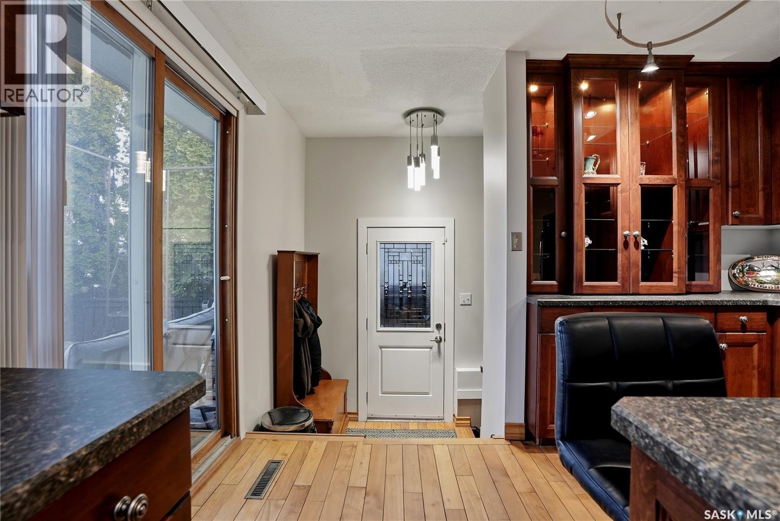 2225 Easthill - 17