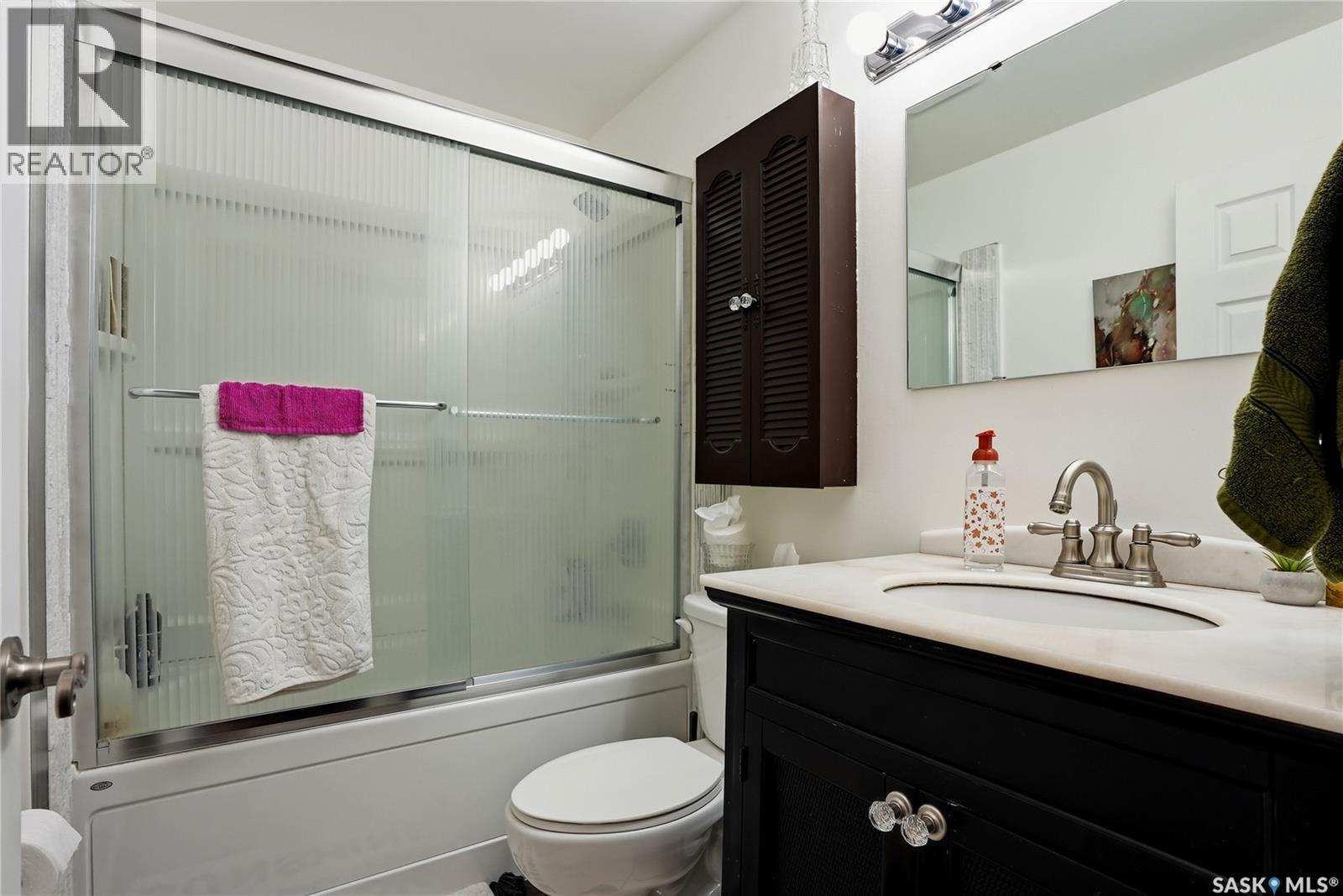 2225 Easthill - 19