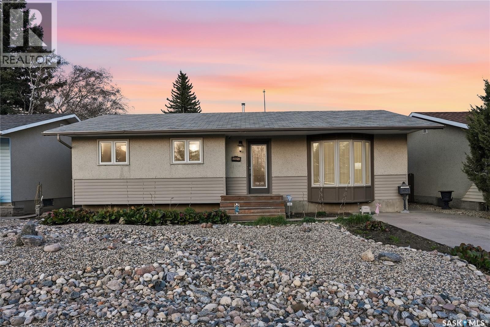 2225 Easthill - Image 2