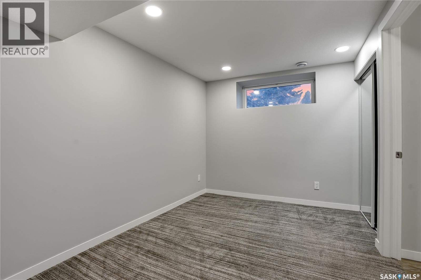 2225 Easthill - 31