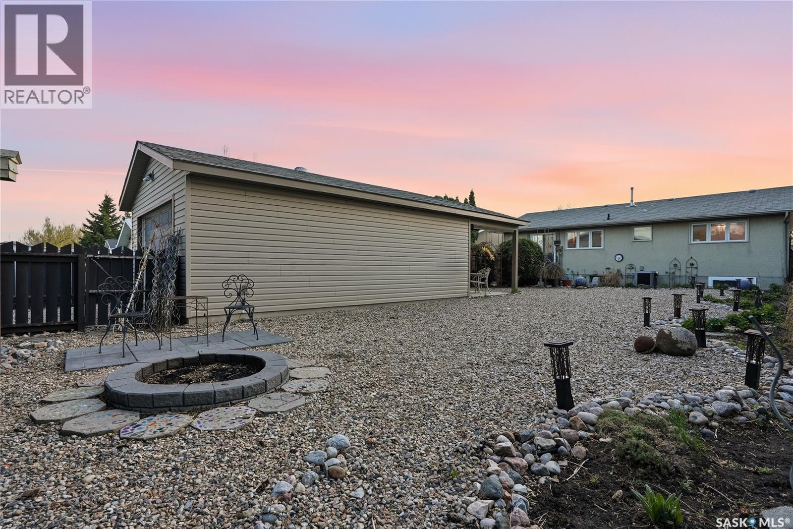 2225 Easthill - 39