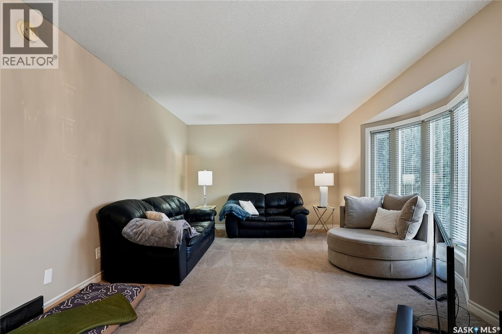 2225 Easthill - 6