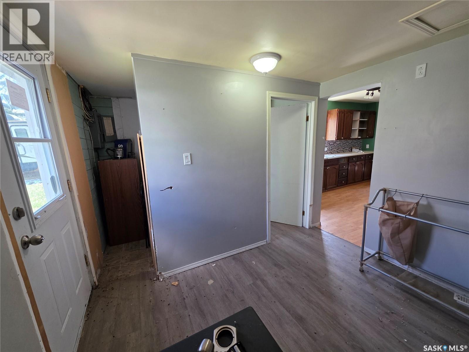 6371 Queens AVENUE - Image 3