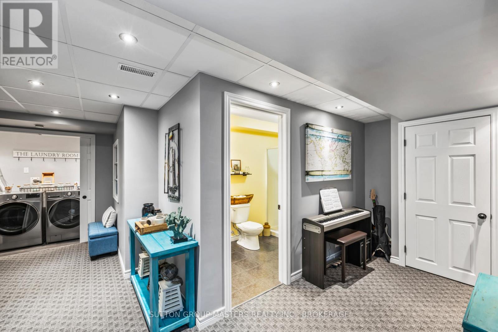 42 CLIFFORD STREET - 39