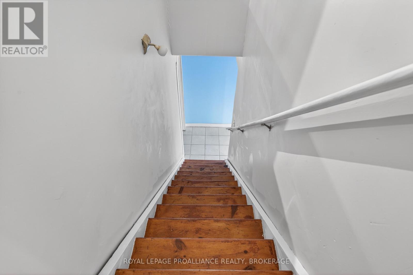 3081 BARNABY COURT - 22