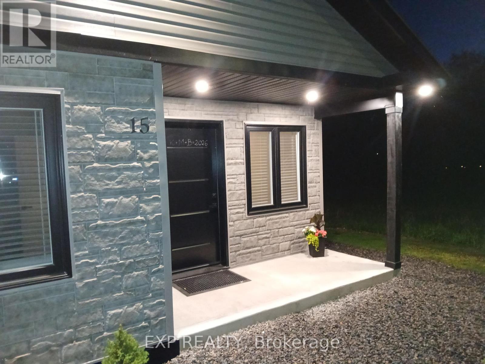 15 ZILNEY STREET - Image 3