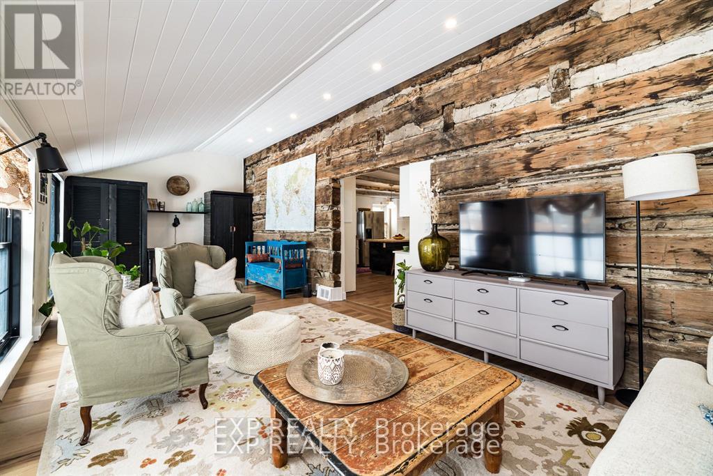 23 NORMA STREET S - 17