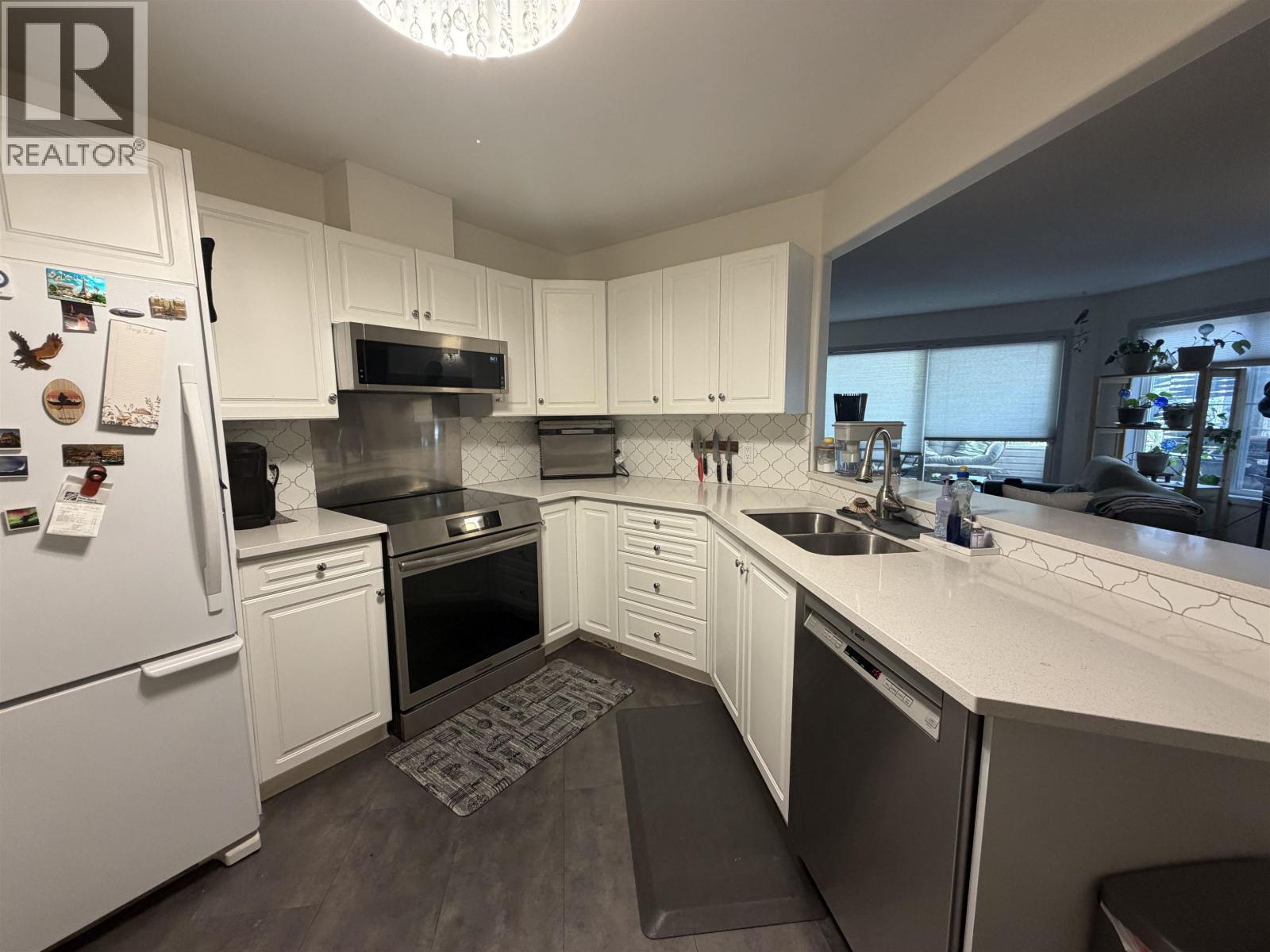 #101 2055 INGLEDEW STREET - 1