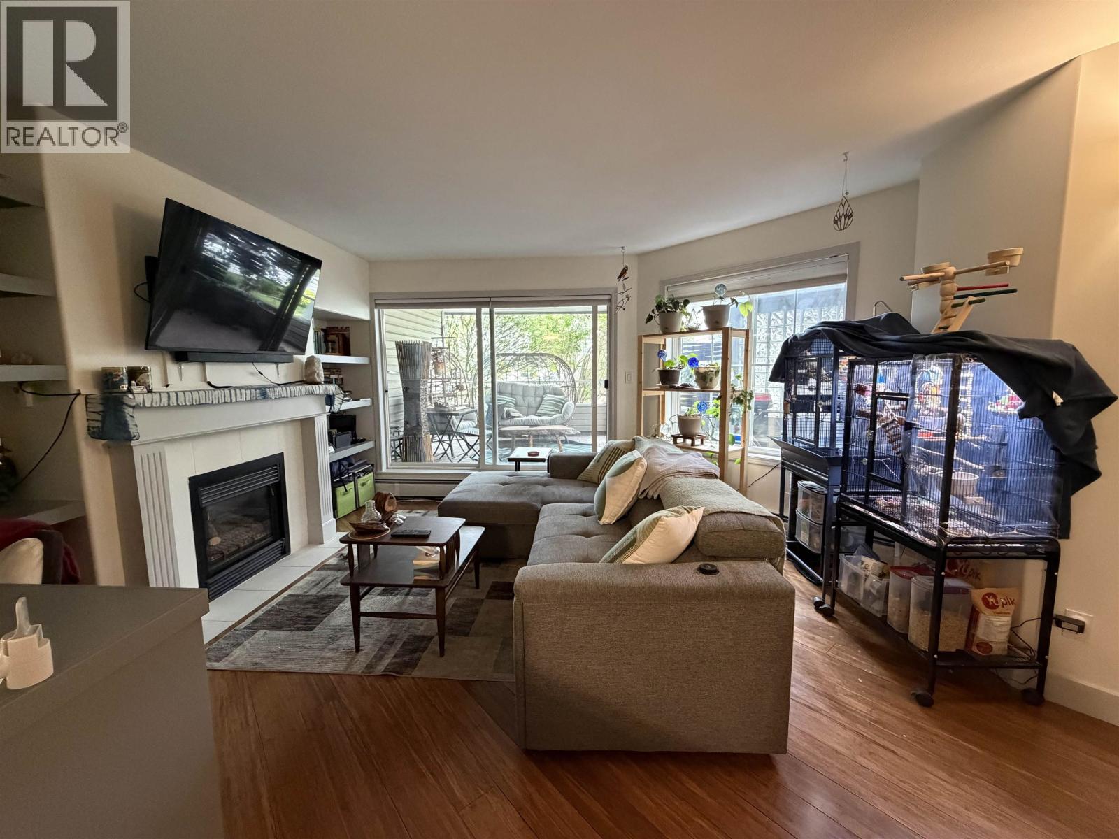 #101 2055 INGLEDEW STREET - 4