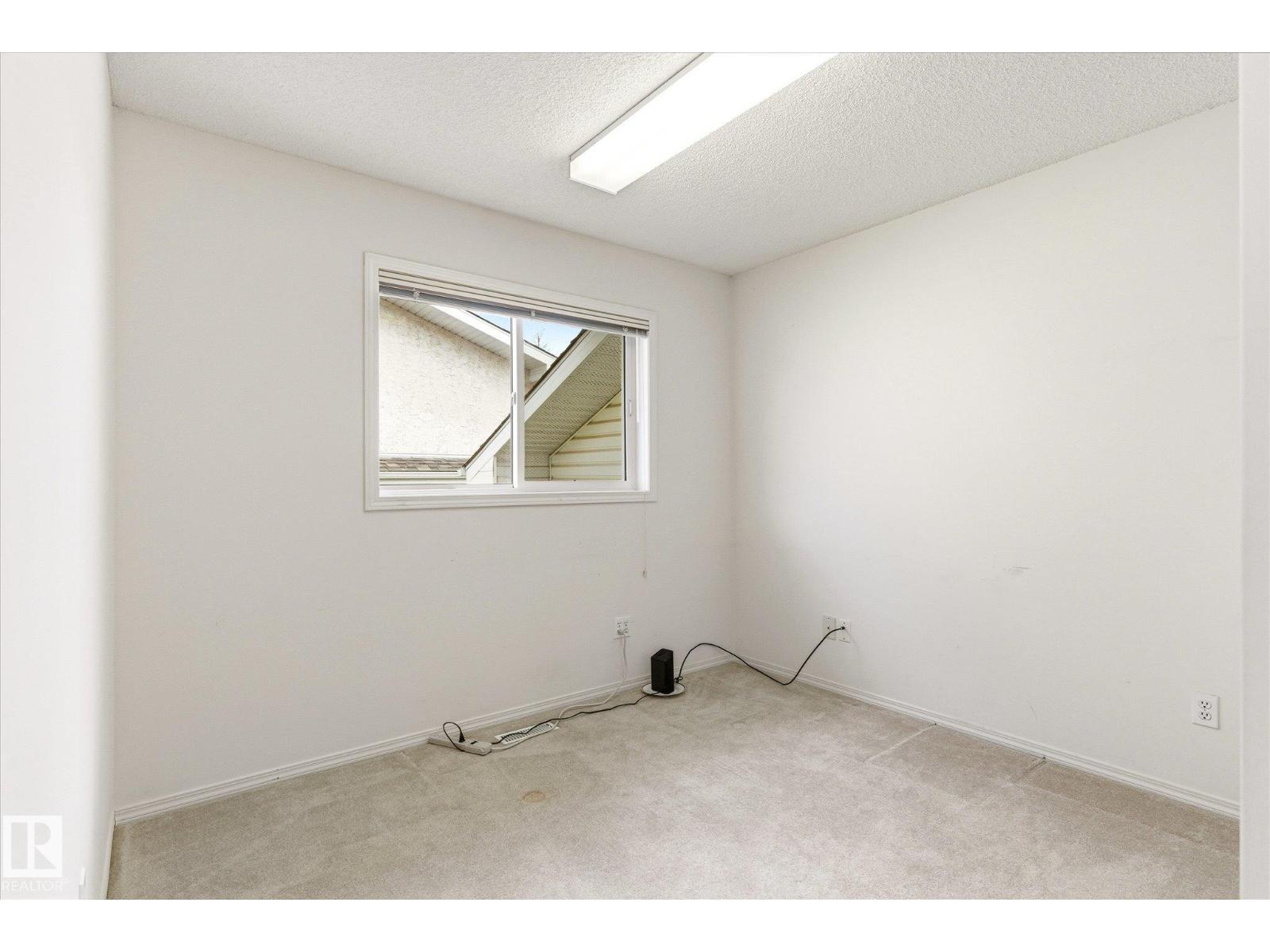 8604 157 AV NW - 25