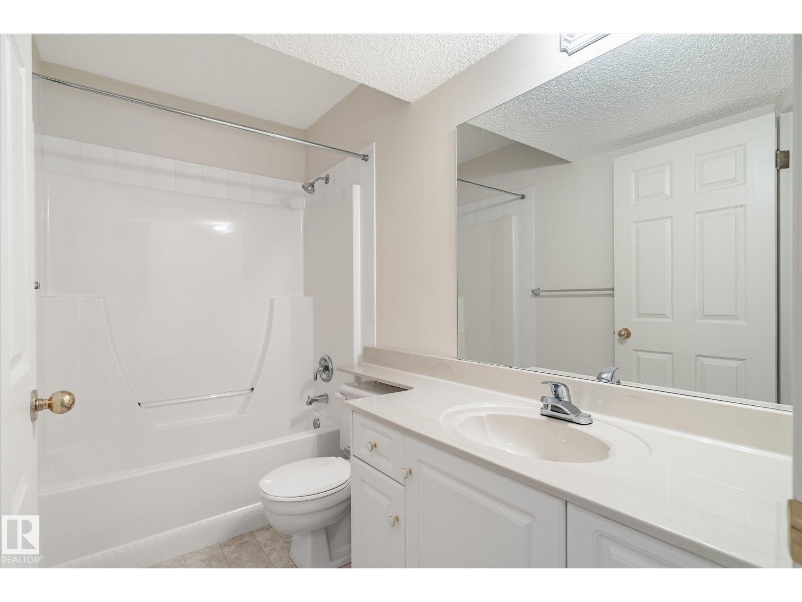 8604 157 AV NW - 36