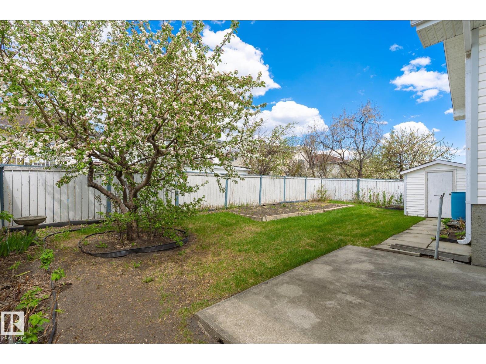 8604 157 AV NW - 44
