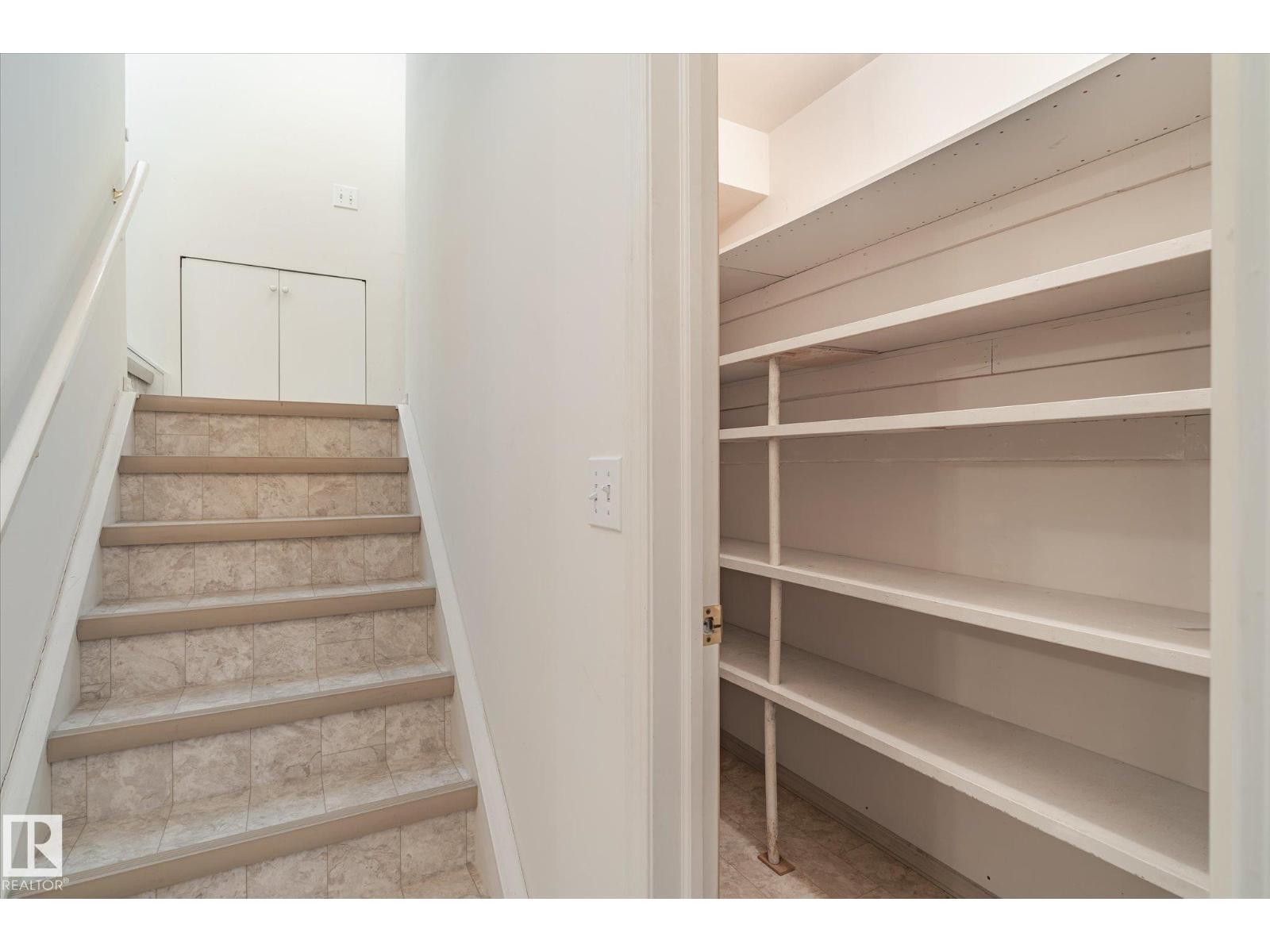 8604 157 AV NW - 38