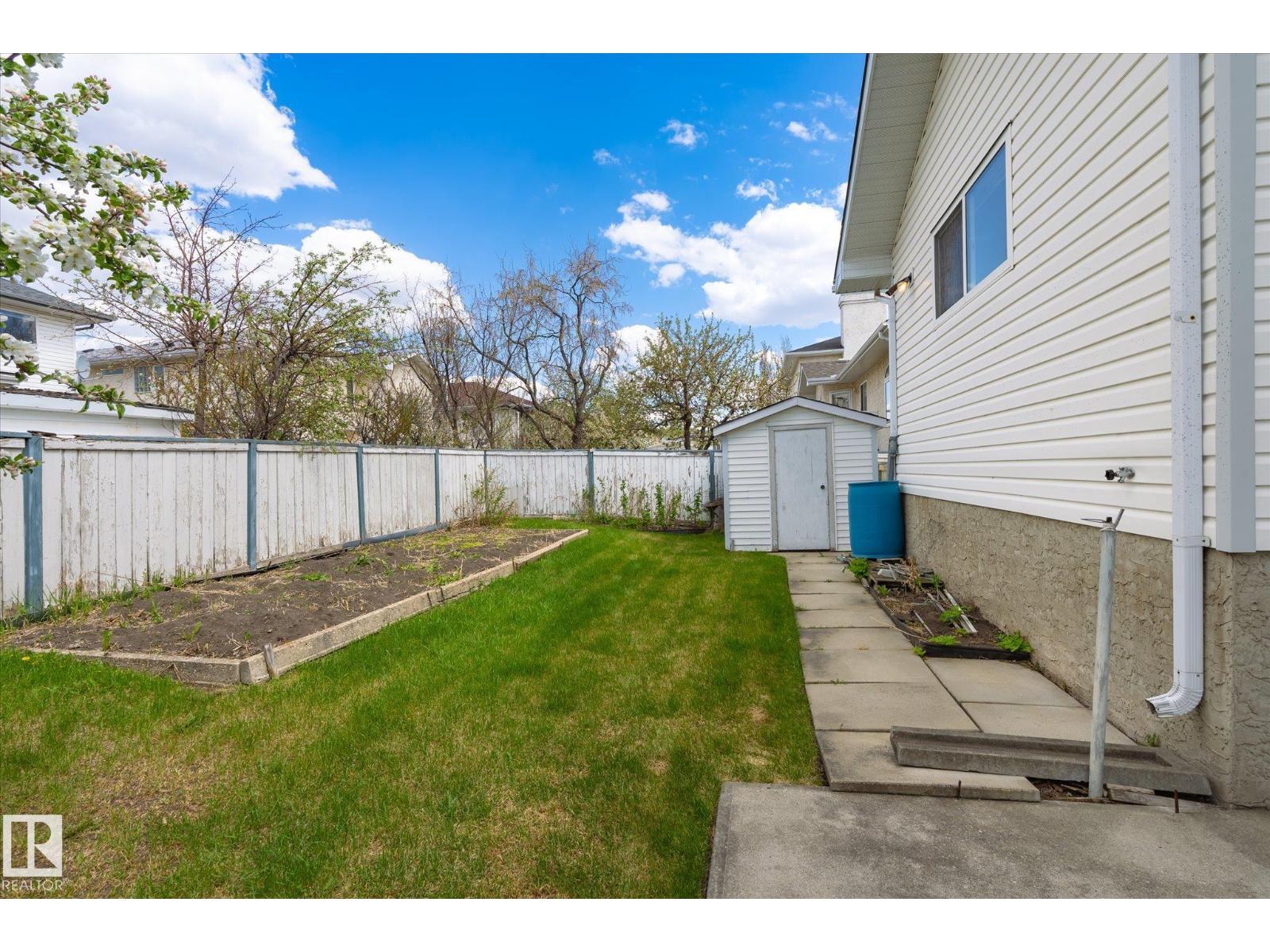 8604 157 AV NW - 45
