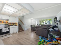 18298 63a Avenue, Surrey, BC V3S8A8 Photo 9