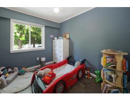 18298 63a Avenue, Surrey, BC V3S8A8 Photo 18