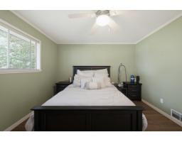 18298 63a Avenue, Surrey, BC V3S8A8 Photo 15