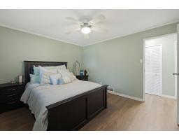 18298 63a Avenue, Surrey, BC V3S8A8 Photo 16